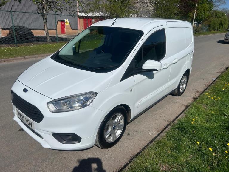 FORD TRANSIT COURIER 1.0 Limited Van EcoBoost 100PS FWD 6 Speed Manual,FSH