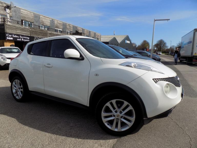 2013 Nissan Juke 1.6 Tekna 5dr HATCHBACK Petrol Manual