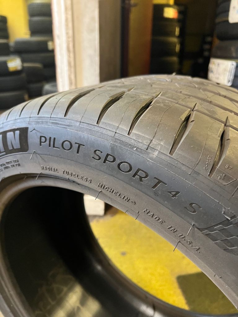 2x BRAND NEW Michelin Pilot Sport 4S 285/40 ZR18 105Y XL – £300 PAIR