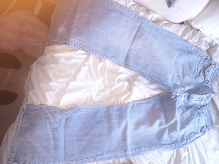 Bench Men's Light Blue Jeans – Size 36/34, Good Condition