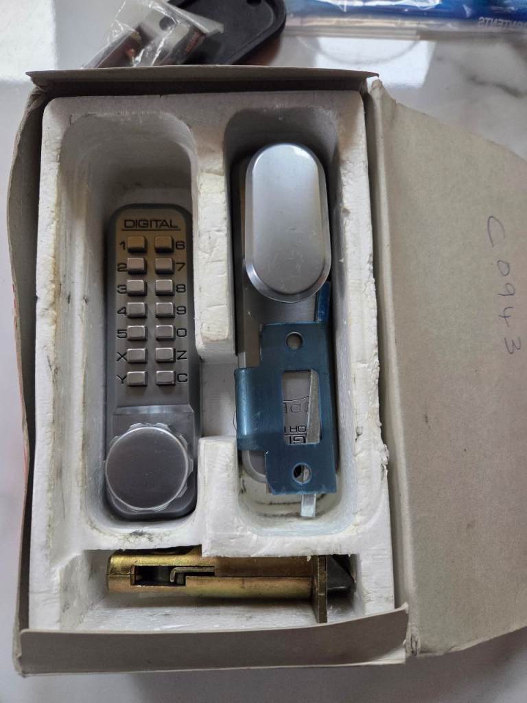 Digital door lock