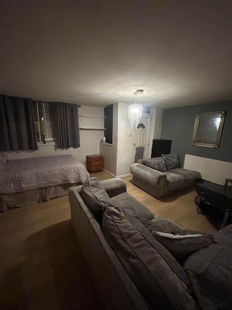 Studio for rent in Kings Heath