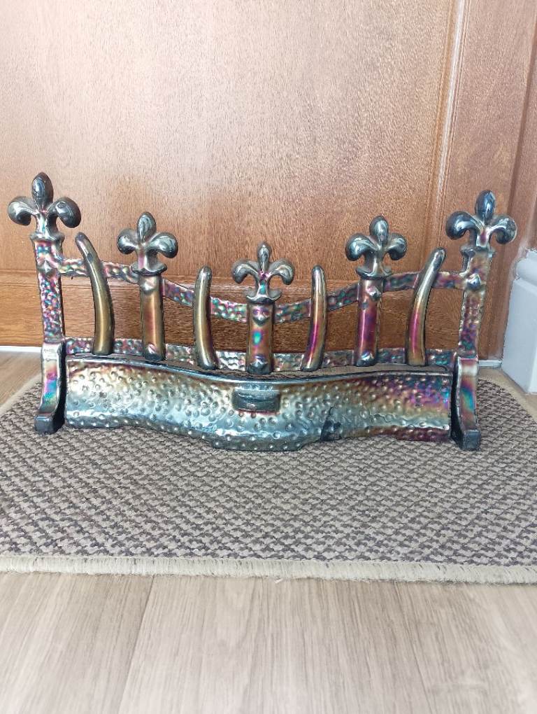Vintage Metal Fireplace Fret – Good Condition