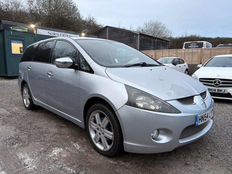 MITSUBISHI GRANDIS 2.4 Warrior 2004