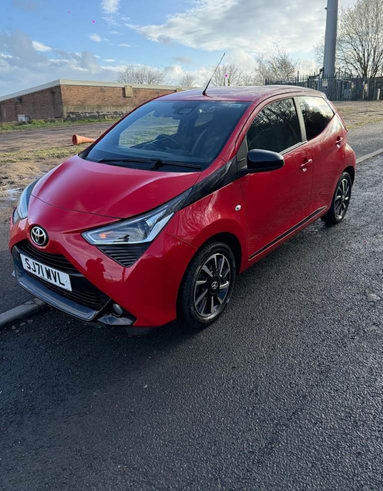 Toyota, AYGO, Hatchback, 2021, Manual, 998 (cc), 5 Doors LOW MILEAGE 