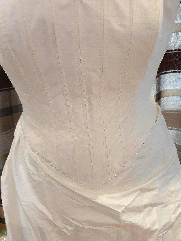 Ivory wedding dress for sale.