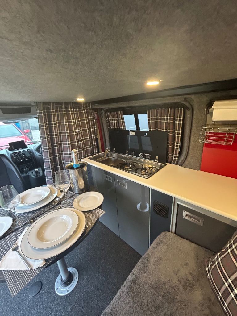Camper van - 2008 Citroen, DISPATCH 1.6 HDi - 2 berth Manual - red 