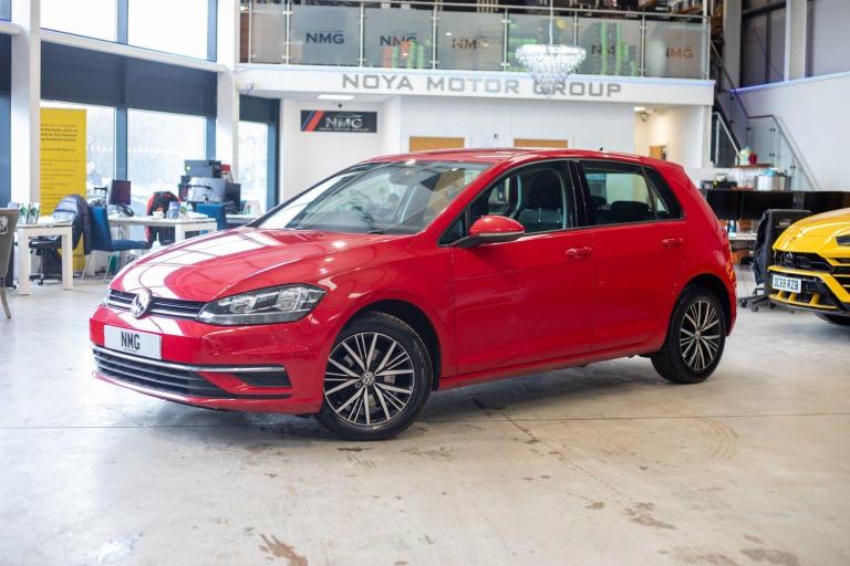 image for 2018 Volkswagen Golf 1.6 TDI SE [Nav] 5dr HATCHBACK DIESEL Manual