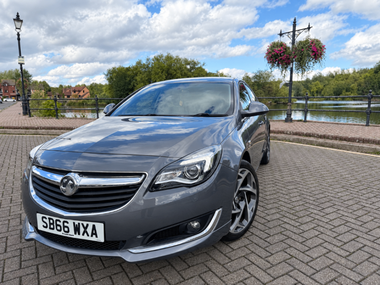 Vauxhall, INSIGNIA, Hatchback, 2016, Manual, 1956 (cc), 5 doors