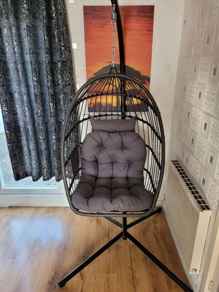 Egg Chair with Grey 