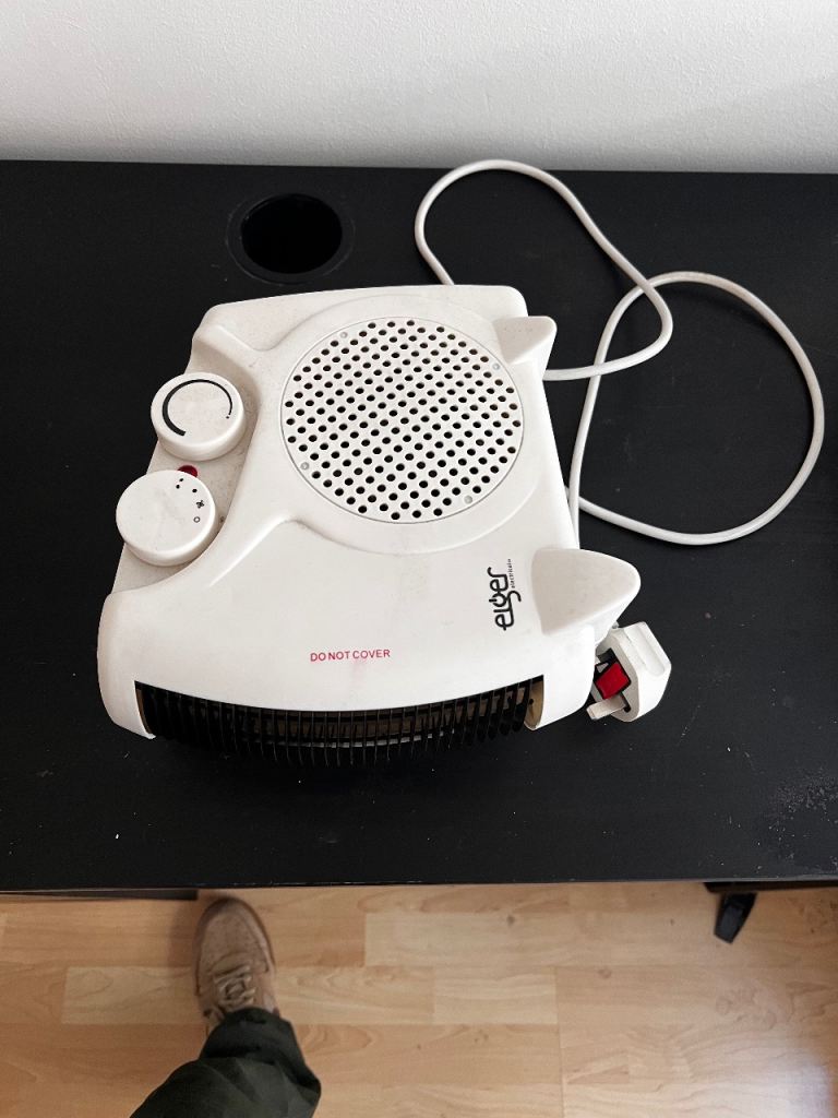 Eliger 2000W Portable Upright Fan Heater - Great Condition - Leeds LS2