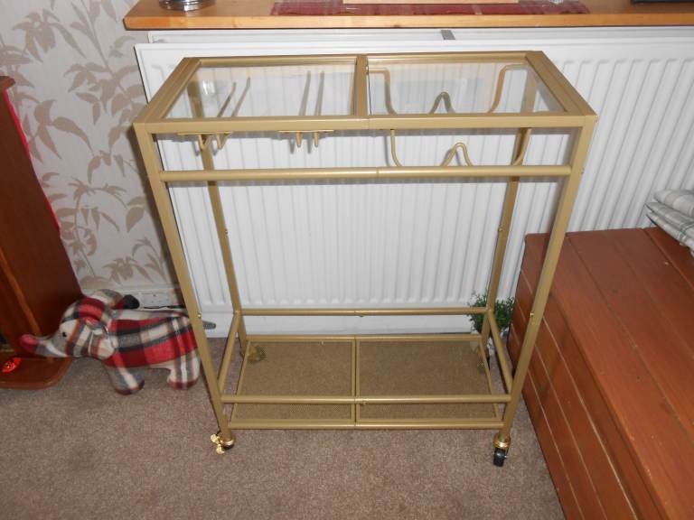 Neat Kitchen Trolley - - £10 - - -