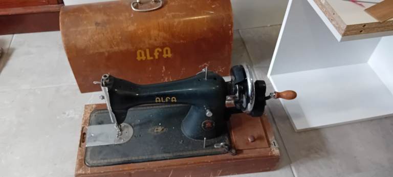 image for ANTIQUE SEWING MACHINE, ALFA