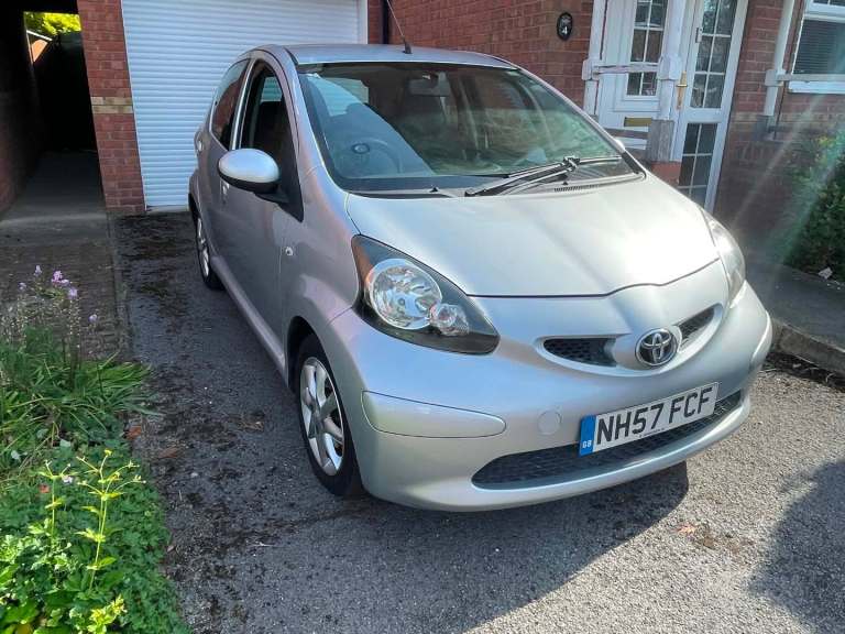 Toyota, AYGO, Hatchback, 2008, Manual, 998 (cc), 5 doors