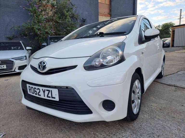 Toyota, AYGO, Hatchback, 2012, Manual, FIRE 1.0 VVT-i 5 DOOR** BARGIN 