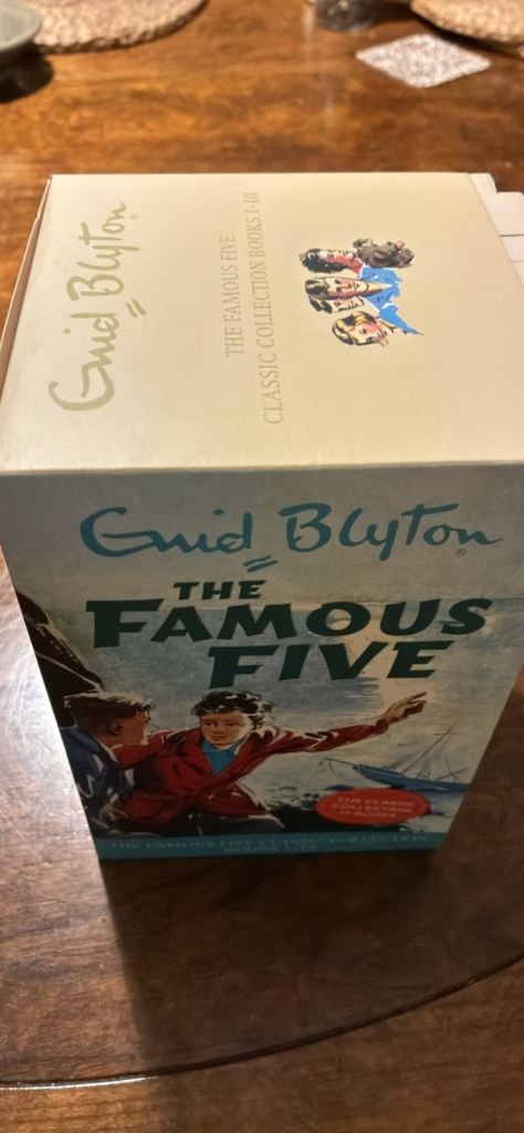 Enid Blyton "Famous Five" books 1-10