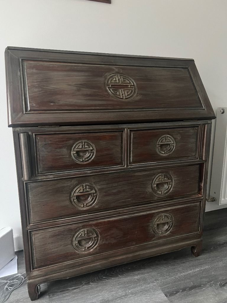 Chinese-Style Bureau / Writing Desk – £30