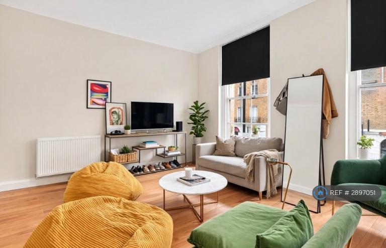 1 bedroom flat in North Gower Street, London, NW1 (1 bed) (#2897051)