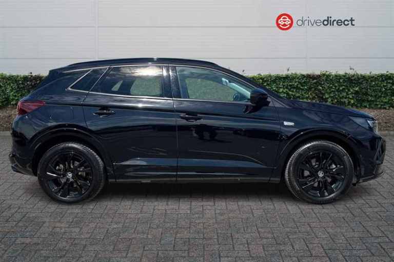 2022 Vauxhall Grandland 1.6 Hybrid GS Line 5dr Auto HATCHBACK PETROL/ELECTRIC Automatic