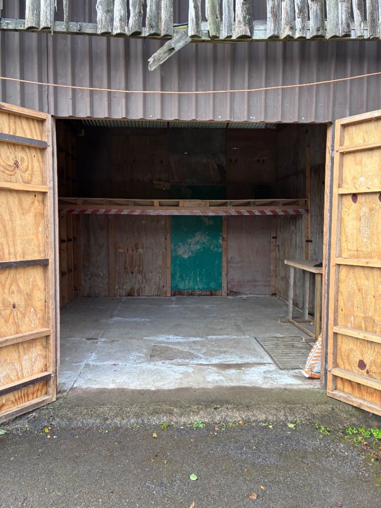 Storage unit