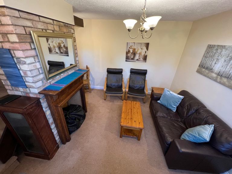 Fantastic 4-Bedroom House for Students or Recent Graduates - Close to Essex University