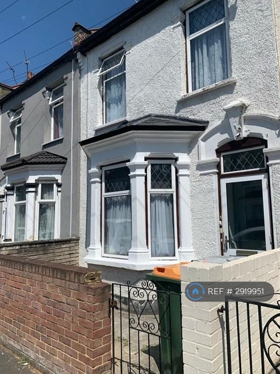 3 bedroom house in Norfolk Road, London, E6 (3 bed) (#2919951)