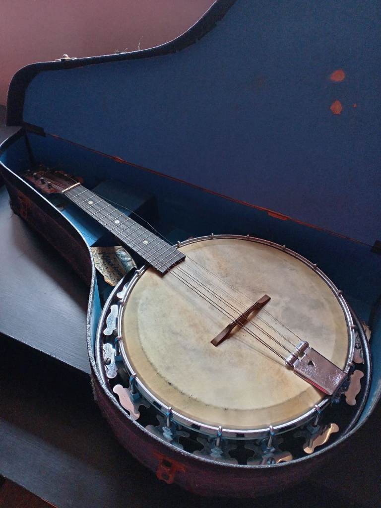 GH&S Melody Major Mandolin Banjo vintage circa 1940s/50s with original case