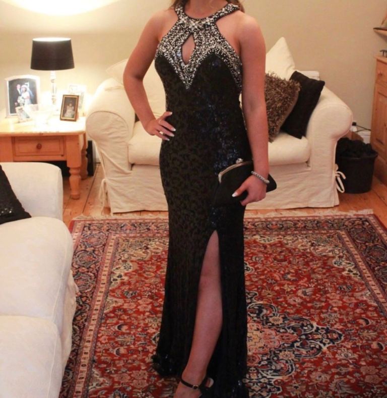Stunning Black Sequin Halter Neck Dress – As Good As New