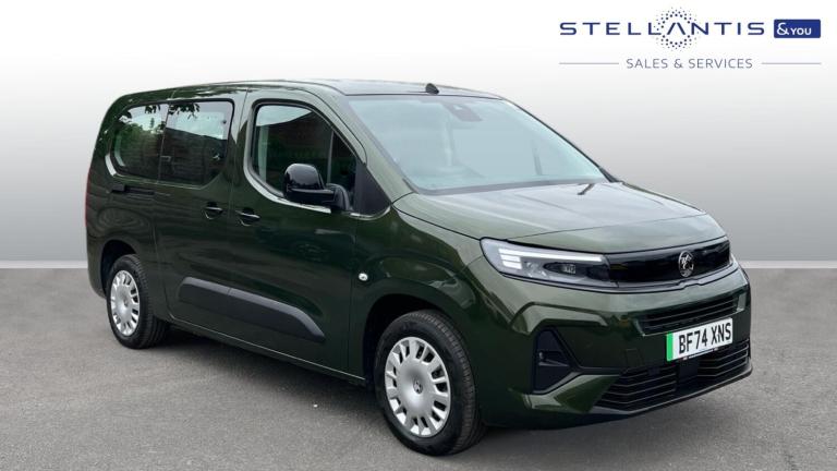 2025 Vauxhall Combo Life Electric 52kWh Design XL MPV 5dr Electric Auto (7.4kW Charger) (136 ps) ...