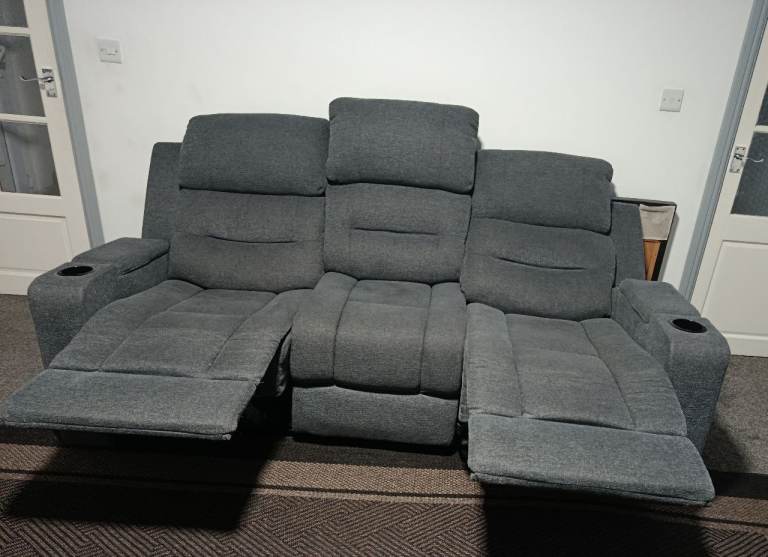 Electric recliner sofa 