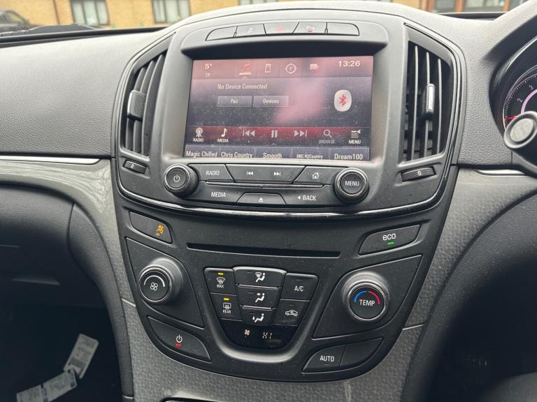 2015 Vauxhall Insignia 1.6 CDTi ecoFLEX Design Nav 5dr [Start Stop] HATCHBACK Diesel Manual