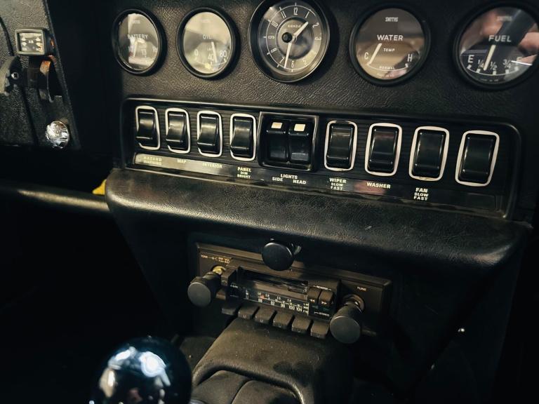  Jaguar E-Type Manual