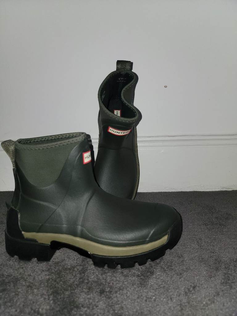 Hunter Short Wellington Boots (F)- Dark Green, UK 8 Brand new