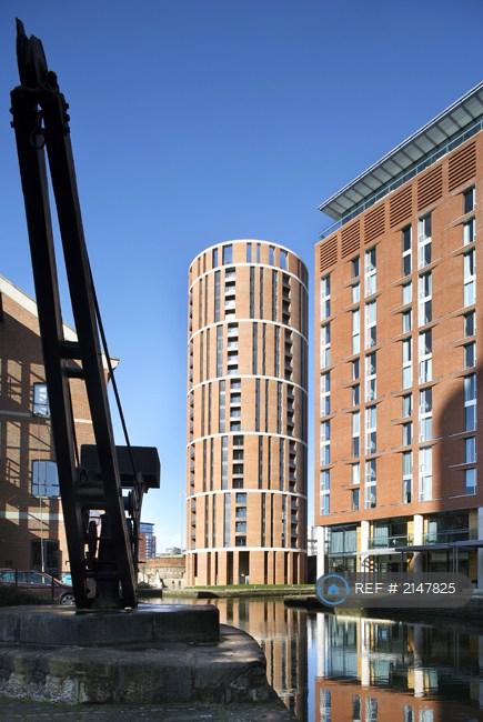 1 bedroom flat in Wharf Approach, Leeds, LS1 (1 bed) (#2147825)