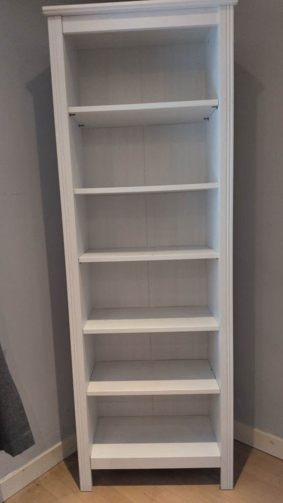Bookcase 