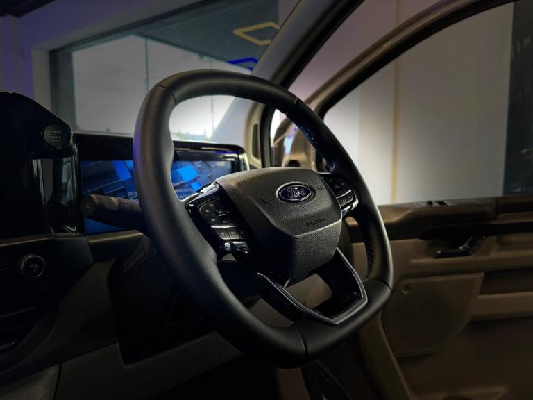 2025 Ford Transit Custom 2.0 320 EcoBlue Limited Crew Van Auto L1 H1 Euro 6 (s/s) 5dr PANEL VAN D...