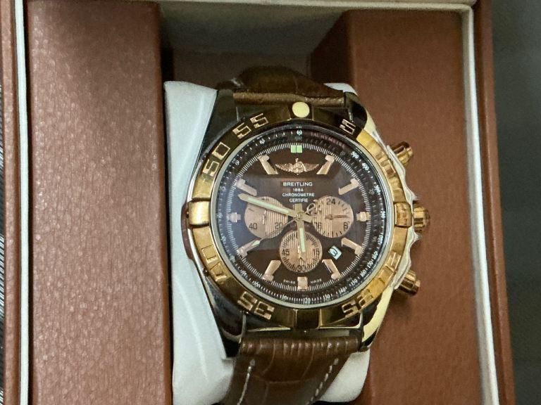 Stylish men’s watch 