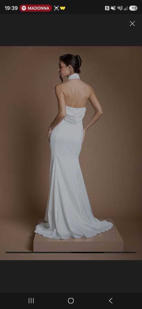Beautiful New Halter Neck wedding dress