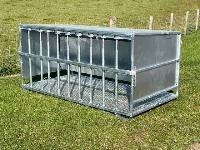 PEDIGREE LAMB CREEP FEEDERS 