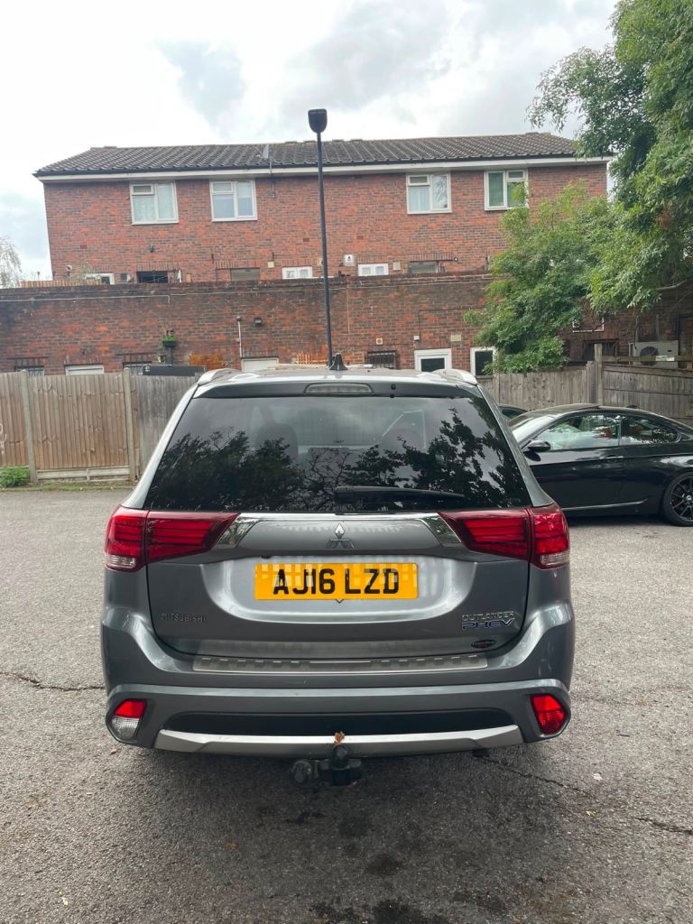 Mitsubishi, OUTLANDER, Estate, 2016, Other, 1998 (cc), 5 doors
