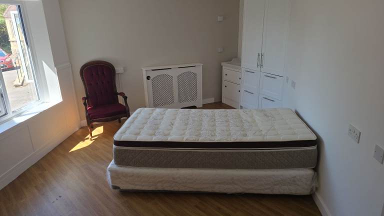 Double room to let 