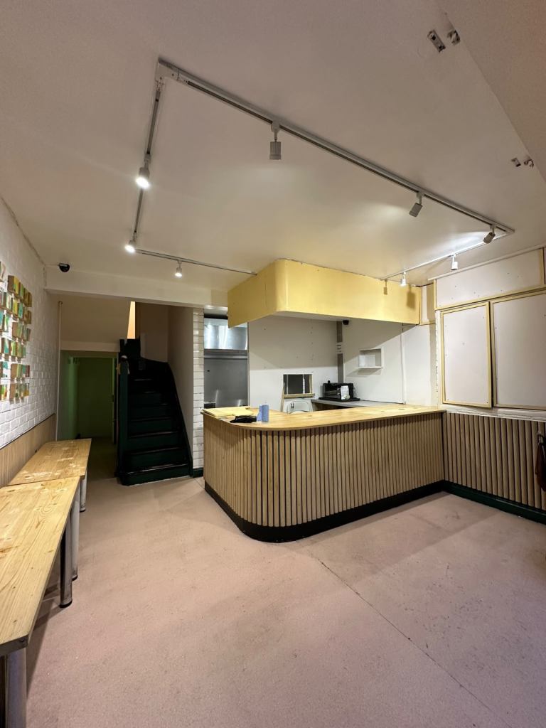 FANTASTIC RESTAURANT / HOSPITALITY PREMISES TO LET – BRICK LANE