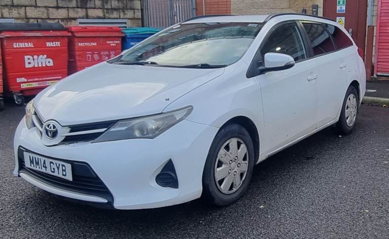 Toyota Auris Active Estate 1.4 D4-D 2014