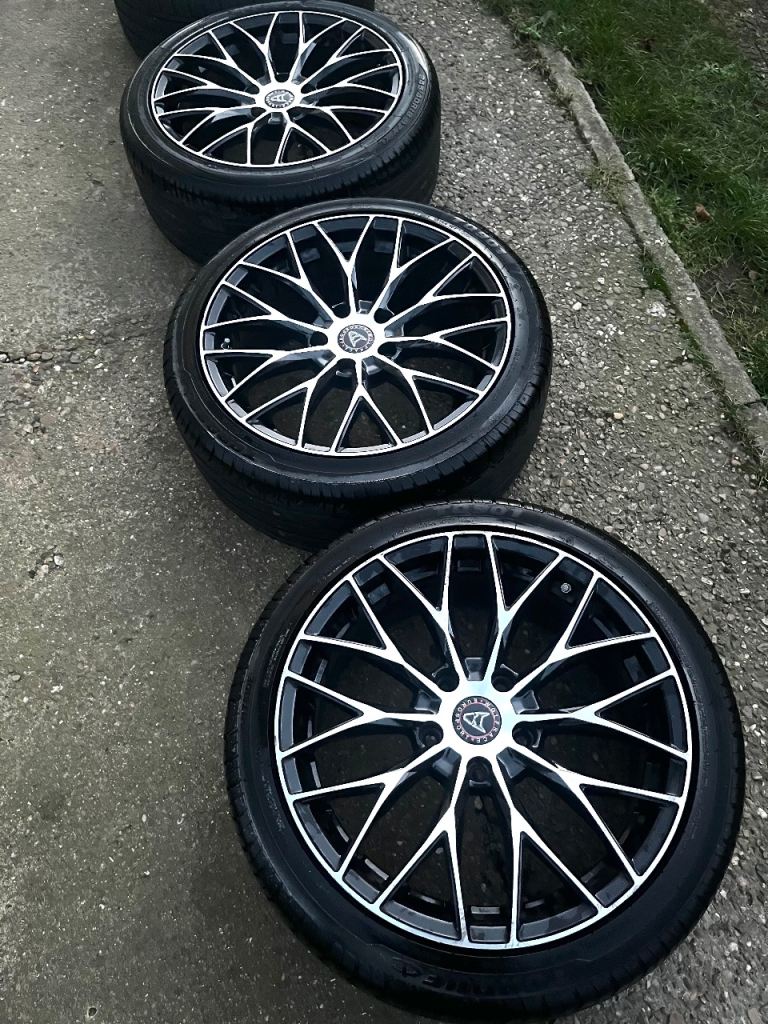 18” Wolfrace Eurosport Wolfsburg w/ 6-7mm Tyres: 5x120