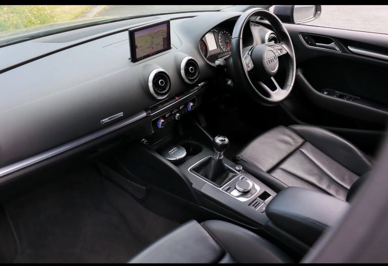 Audi, A3, Saloon, 2019, Manual, 1598 (cc), 4 doors