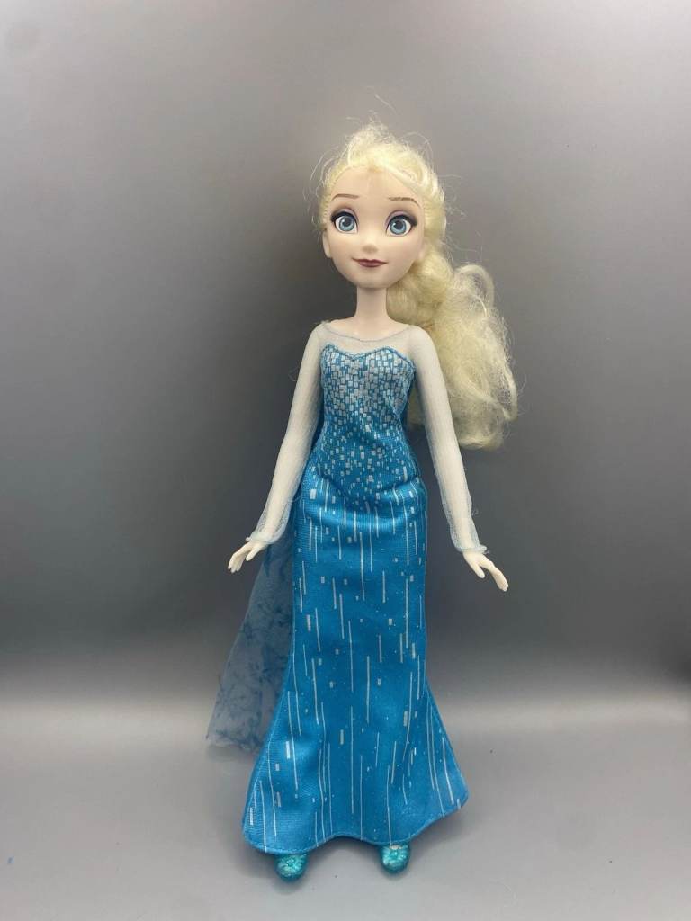 Hasbro Disney Frozen Elsa 12" Doll Early Edition 2016