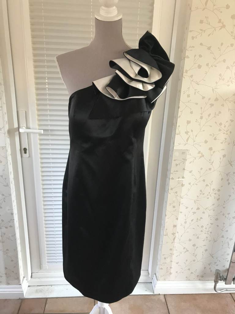 BEN DE LISI BLACK SLEEVELESS OCCASION DRESS - SIZE 16 - BNWT