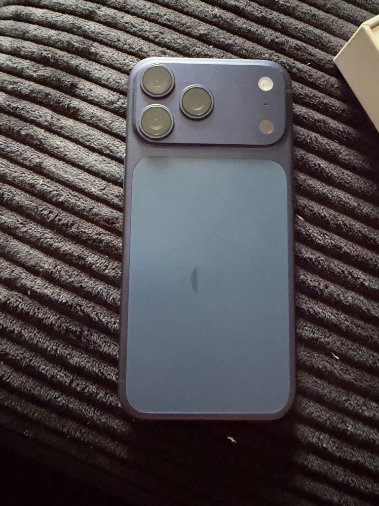 iPhone 17 pro max
