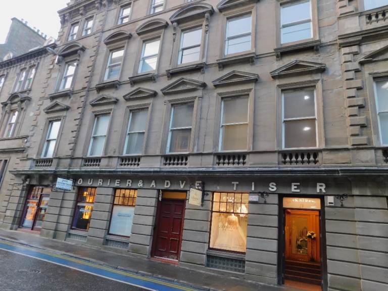 Fully Furnished  2 Bedroom Flat to Let in the Heart of the City