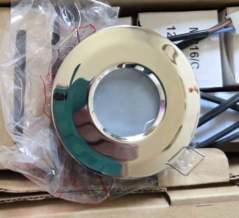 3 Boxes of 3 Ceiling Down lights